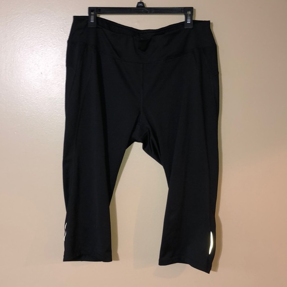 tek gear Pants - Tek Gear | Black Cropped Leggings